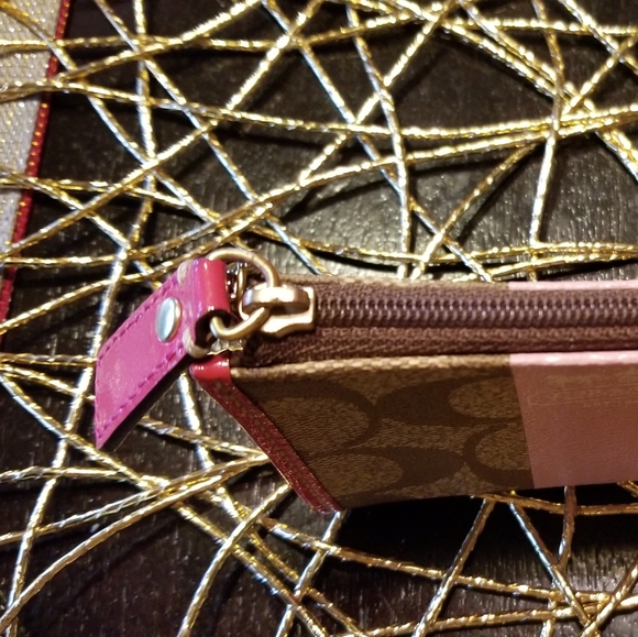 Coach "C" Mini Wallet with Bag Charm Ring - Picture 6 of 6